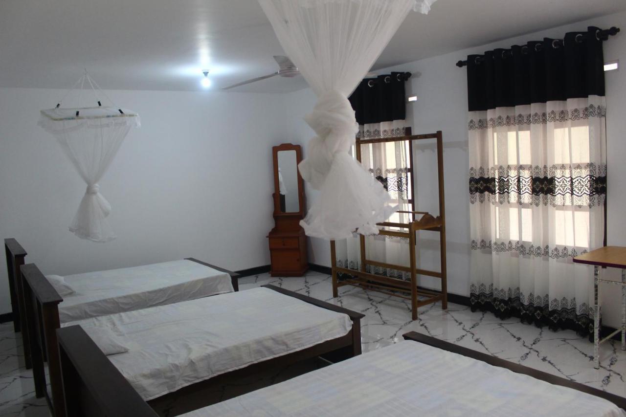 Hikkaduwa Rest Otel Mailagamuwa Dış mekan fotoğraf