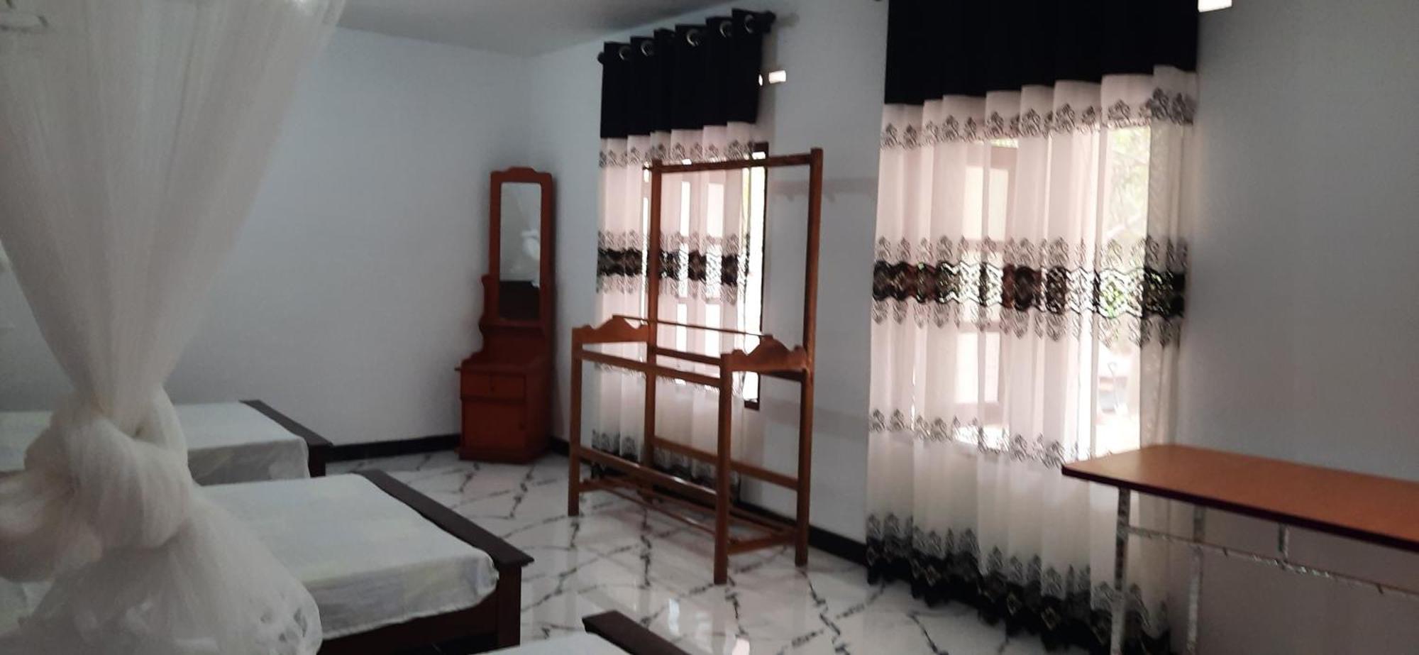 Hikkaduwa Rest Otel Mailagamuwa Oda fotoğraf